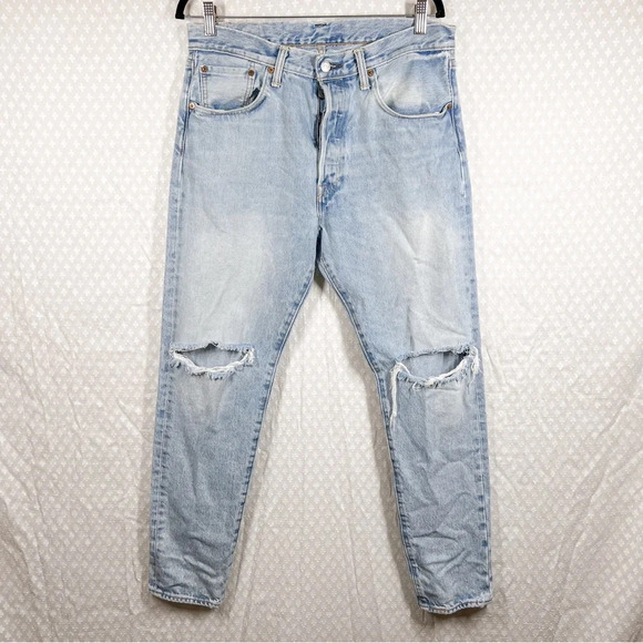 Levi’s Light Wash 501 High Rise Distressed Jeans - Picture 1 of 5